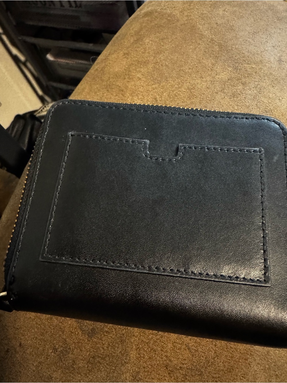 Kate spade  Black Leather Zip Wallet with External Card Pocket